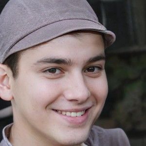 Meet your Posher, Marlon